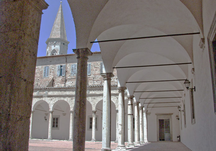 ii-chiostro-b