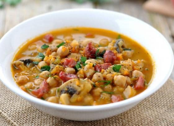 zuppa umbra con verdure d'autunno zuppa umbra con verdure d'autunno