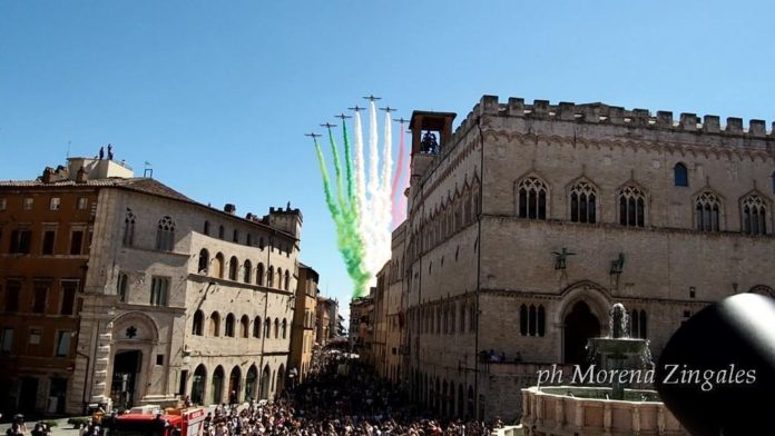 Frecce Tricolori su Perugia Frecce Tricolori su Perugia
