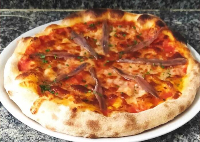 Pizza Napoli fatta in casa